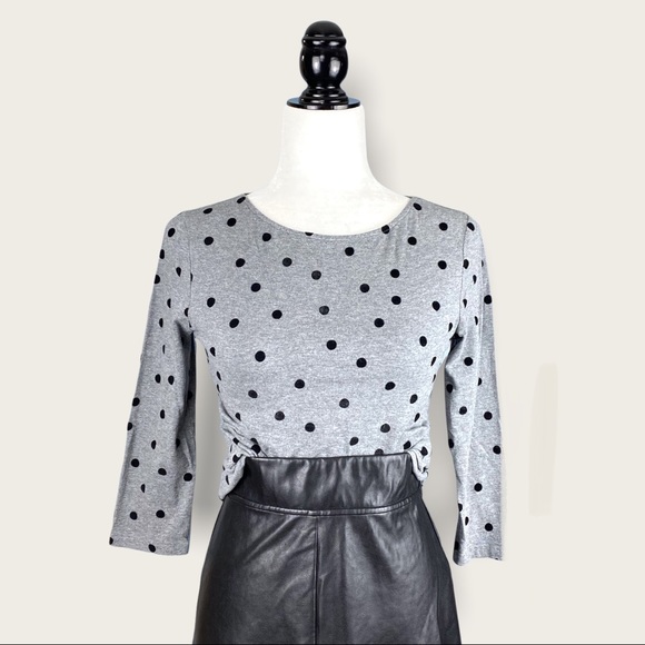 IMNYC Isaac Mizrahi 3/4 Sleeve Grey Scoop Neck Top - Picture 2 of 16